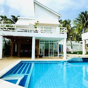 Bed and Breakfast Coco House By Be Happy, San Andrés